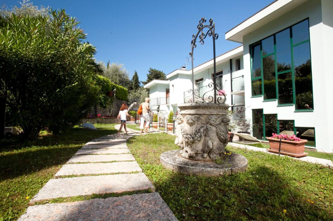 Hotel Residence Rely Brenzone sul Garda Ngoại thất bức ảnh