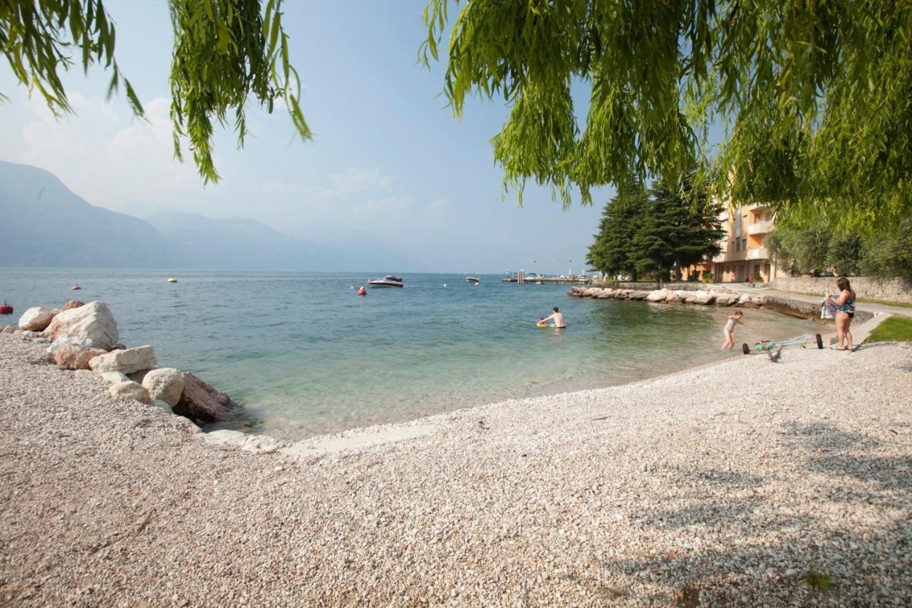Hotel Residence Rely Brenzone sul Garda Ngoại thất bức ảnh
