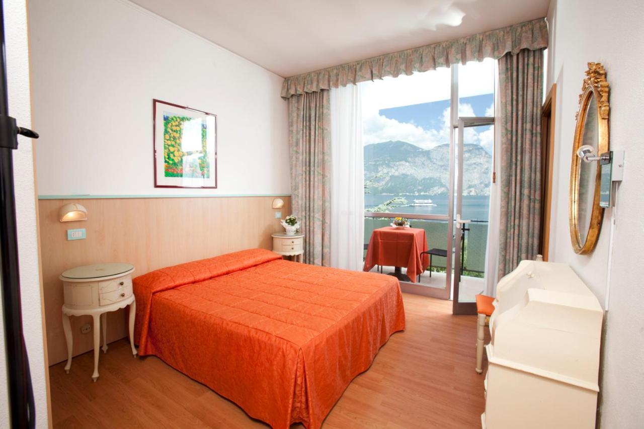 Hotel Residence Rely Brenzone sul Garda Phòng bức ảnh
