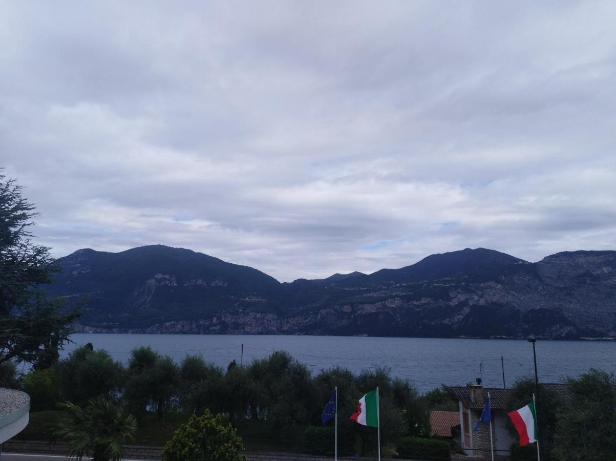 Hotel Residence Rely Brenzone sul Garda Ngoại thất bức ảnh